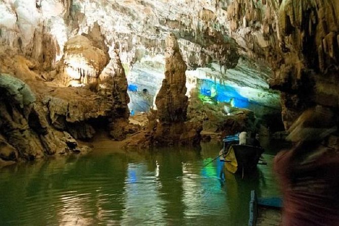PHONG NHA CAVE AND DARK CAVE TOUR IN 1 DAY