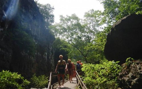 Paradise Cave & Phong Nha Cave Full Day