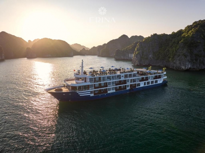 Lan ha bay with Erina 5 Star cruise